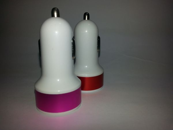 Adaptador de cargador para vehiculo